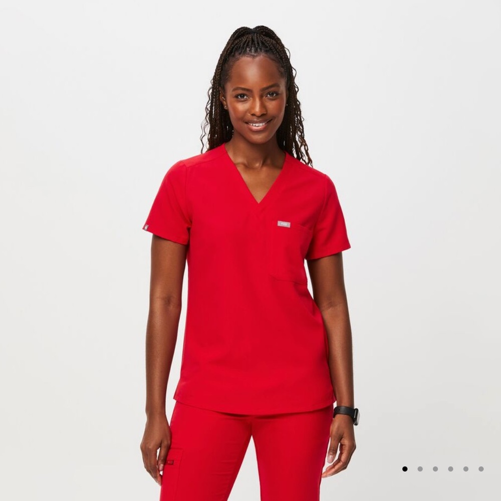 Figs Catarina Pop Red Scrub Top Size L